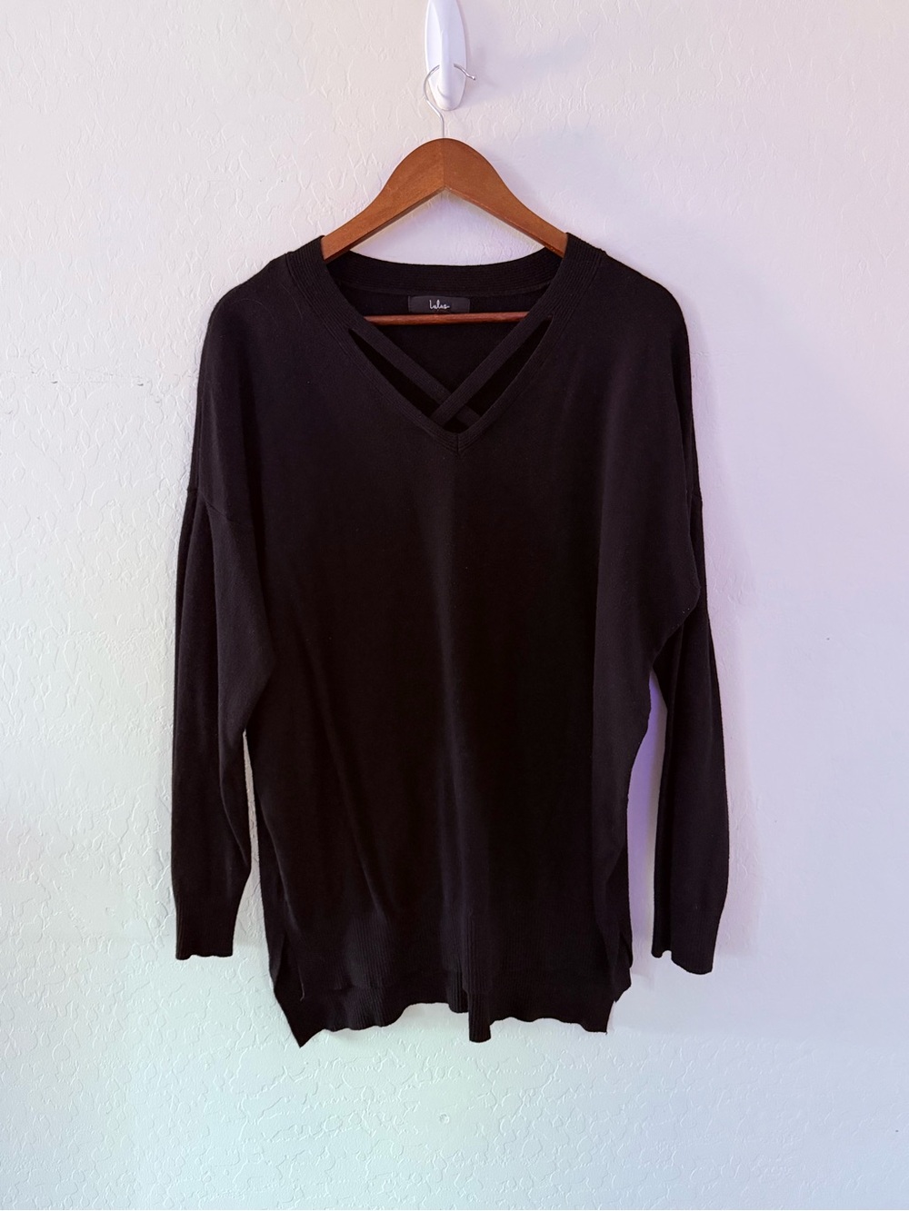 Lulus Black Criss Cross V Neck Oversized Sweater Size XL